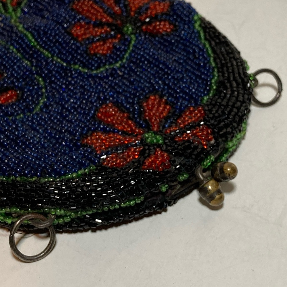 vintage 1920s Art Nouveau microbeaded glass bead purse blue red flower - AS IS - Picture 6 of 13